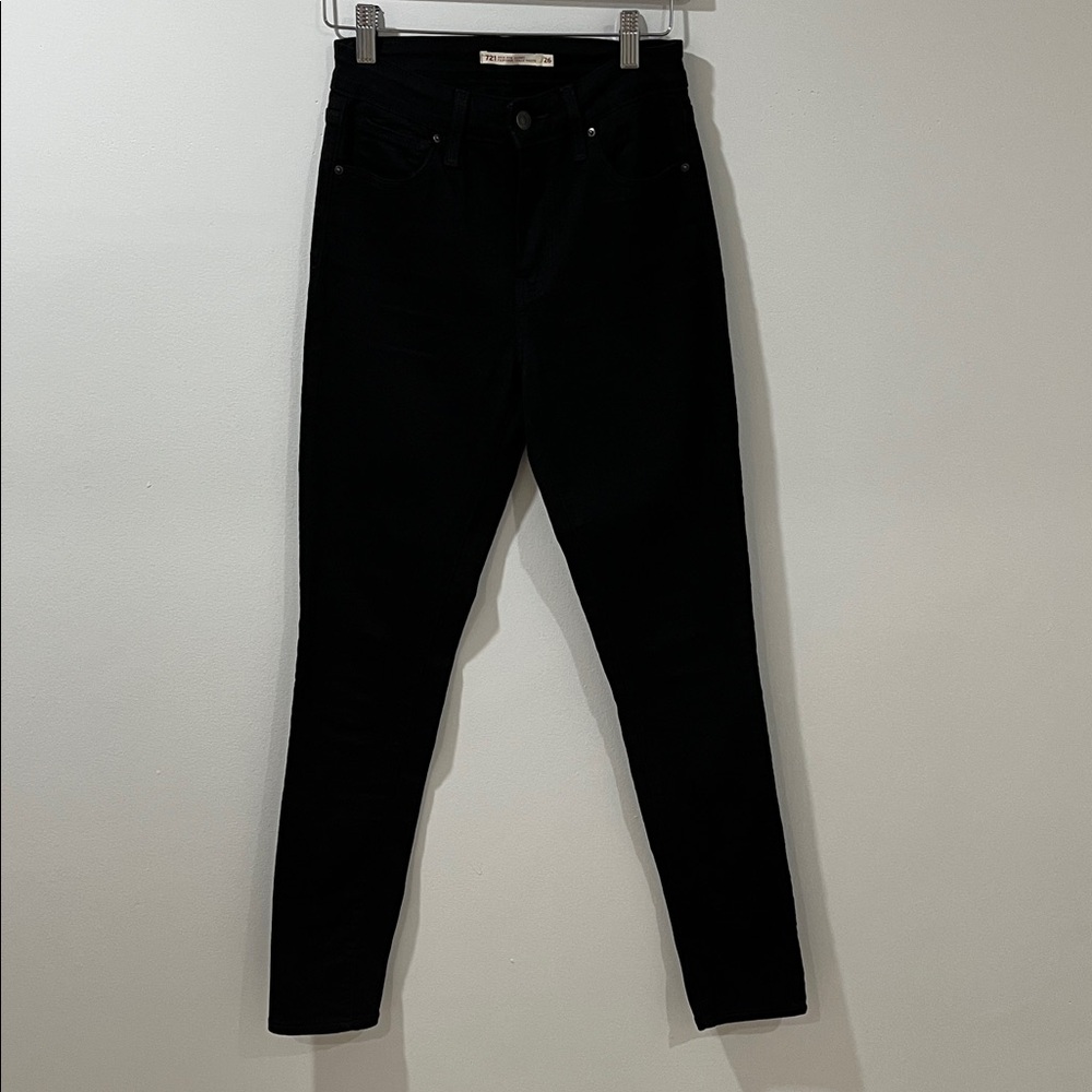 Levi’s Women’s 721 High Rise Skinny Jeans Size 26 Black High Waist Zipper Fly